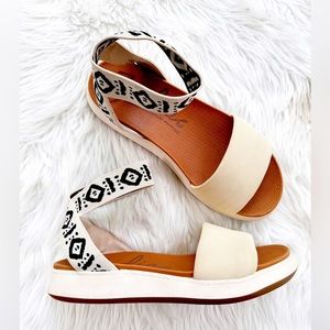Zodiac Cyprus Women's Sandal (White -  - Faux Leather), beige multi, Size 7.5